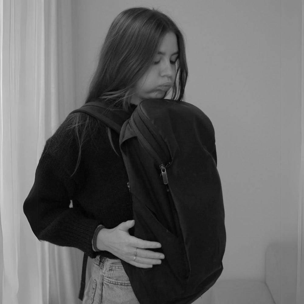 https://peaksta.com/cdn/shop/files/BEFORE.jpg?v=1703792580&width=1000 The Slim Carry